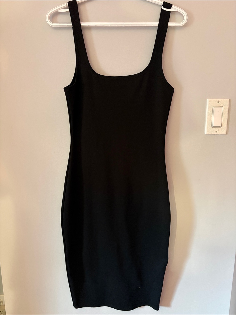 Forever 21 Black Sleeveless Scoop Bodycon Dress